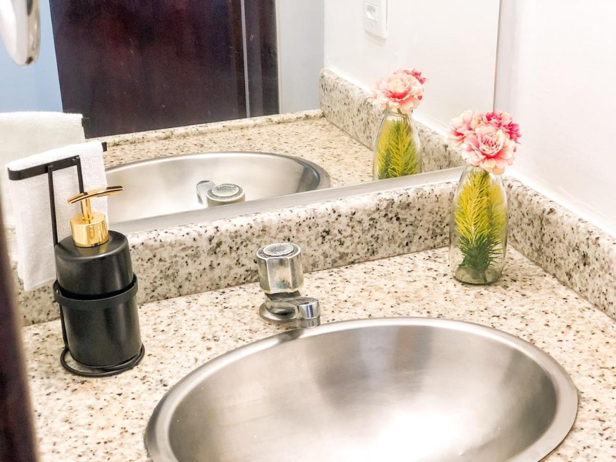 Apartamento Ct-34: Vista Maravilhosa P/ O Mar De Ponta